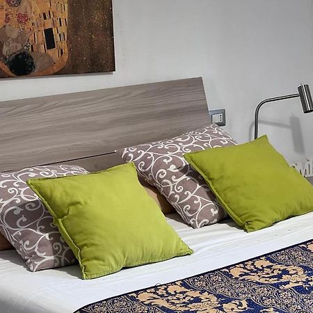 Casa Di Tata Apartment Trezzo sull'Adda Luaran gambar